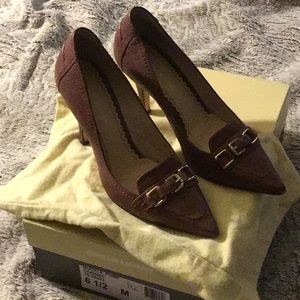 Johnston and Murphy Pumps